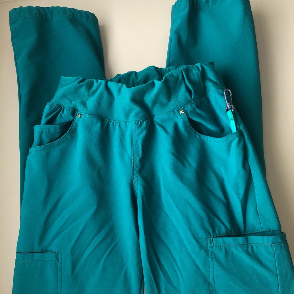 Green Cherokee I-Flex scrub pants